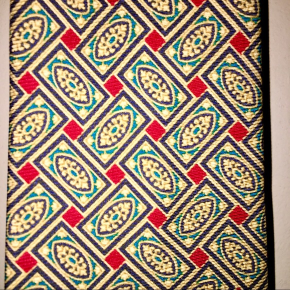 Burberry Silk Mens Patterned Gold Neck Tie - Picture 6 of 8